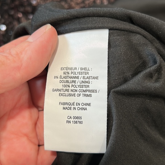 Extended sleeve sequined shift dress - Picture 5 of 7